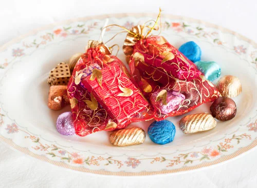 Sweet Surprise: Godiva Chocolate Gift Basket – American Gifts & Baskets-hangkhonggiare.com.vn