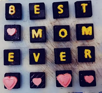 Mother's Day Homemade Chocolate Gift Box 7