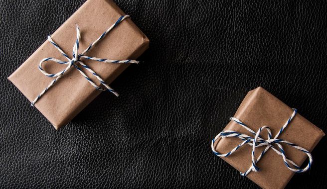 What is corporate gifting? 1