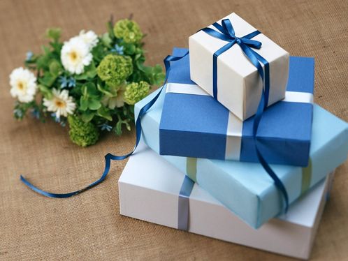 Wedding gift for couple buying guide